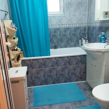 Easy Therme, Airport, Downtown Private Homestay szállás